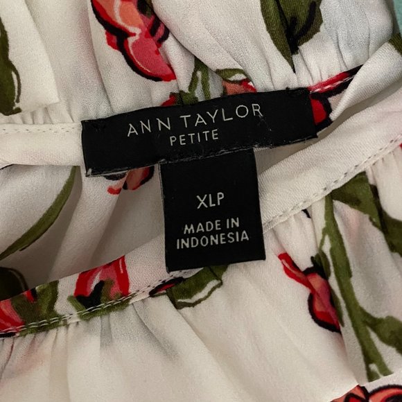 Ann Taylor Petite High-Collar Neck Sleeveless Blouse Pink Floral Print Sz XLP - Picture 3 of 4